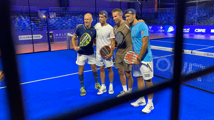 Hoe Voetballers Kunnen Profiteren van een Padelclub voor Toekomstbestendige Cashflow en Marketingkracht